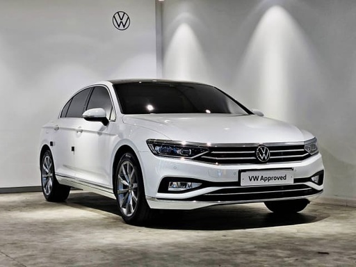 2022 VOLKSWAGEN Passat