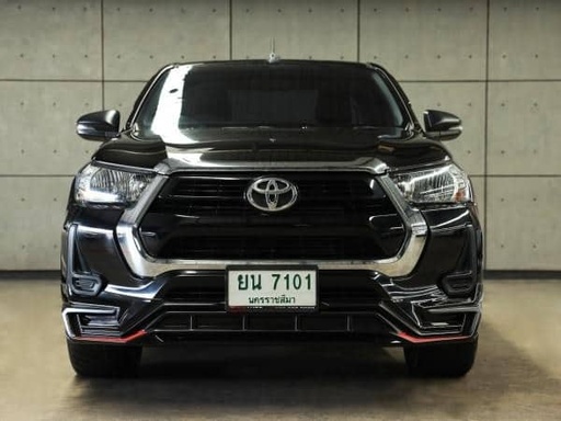 2022 TOYOTA Hilux