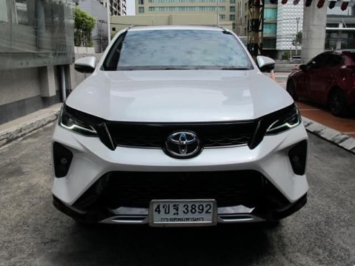 2023 TOYOTA Fortuner