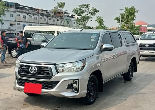 2019 TOYOTA Hilux