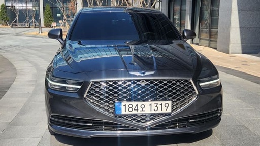 2021 Genesis G90