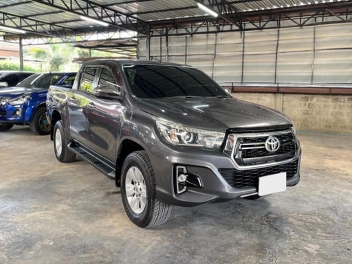 2019 TOYOTA Hilux