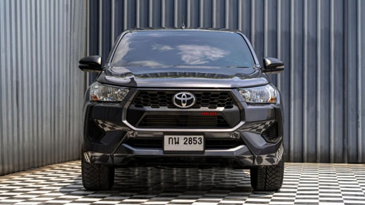 2024 TOYOTA Hilux
