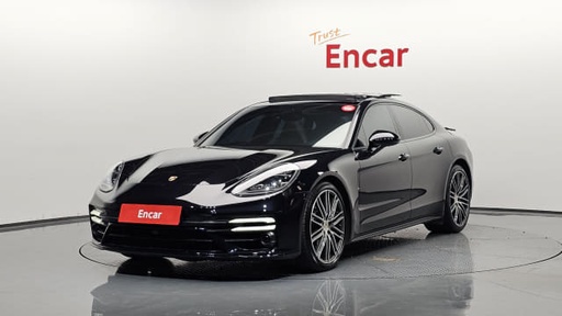 2018 Porsche Panamera