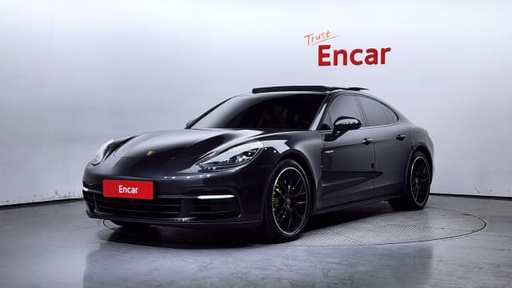 2020 Porsche Panamera