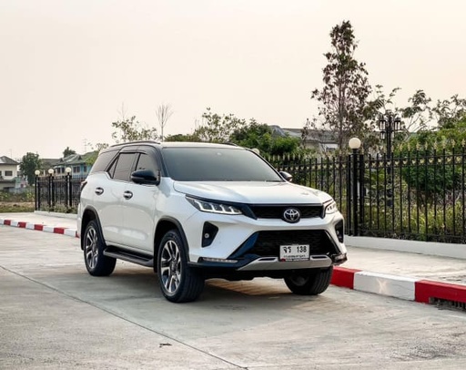 2022 TOYOTA Fortuner