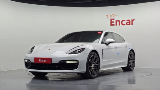 2018 Porsche Panamera
