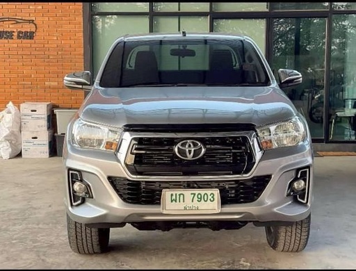2018 TOYOTA Hilux
