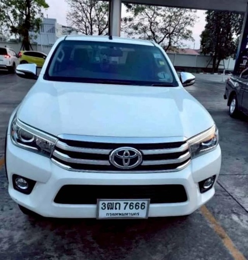 2018 TOYOTA Hilux