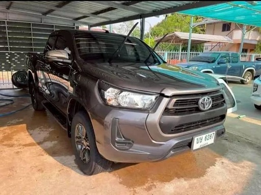 2020 TOYOTA Hilux, 