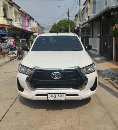 2021 TOYOTA Hilux