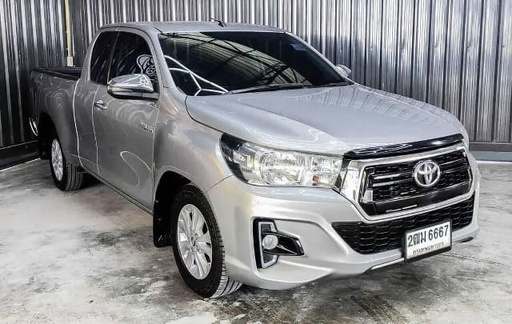 2019 TOYOTA Hilux