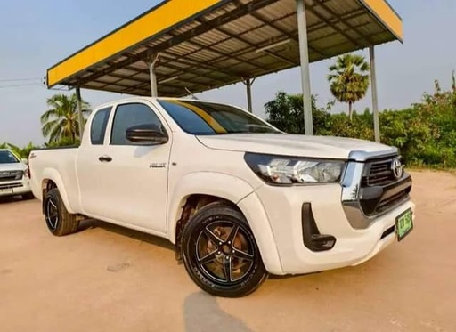 2020 TOYOTA Hilux, 