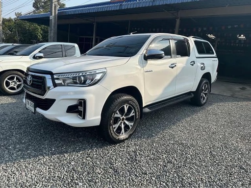 2019 TOYOTA Hilux