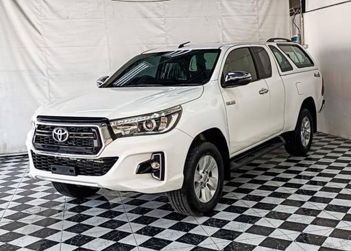 2016 TOYOTA Hilux