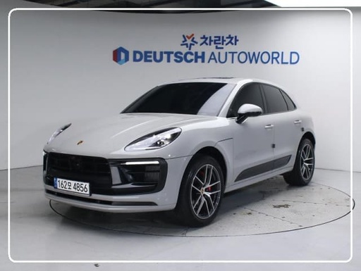 2022 Porsche MACAN
