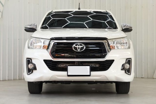 2020 TOYOTA Hilux