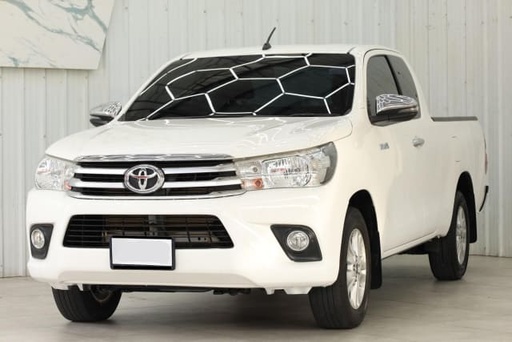 2017 TOYOTA Hilux