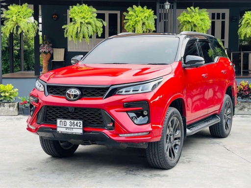 2022 TOYOTA Fortuner