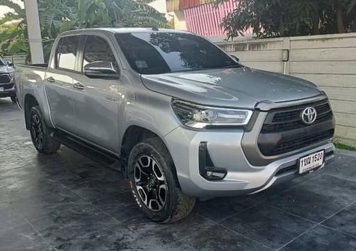 2020 TOYOTA Hilux