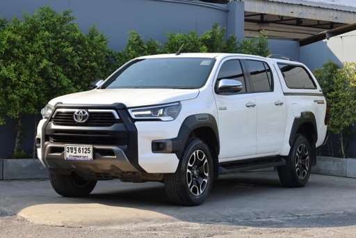 2022 TOYOTA Hilux