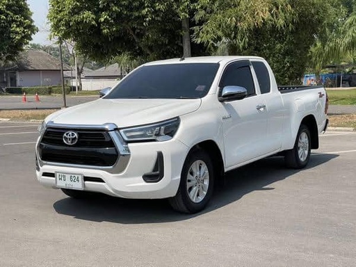 2022 TOYOTA Hilux