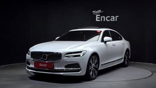 2023 VOLVO S90
