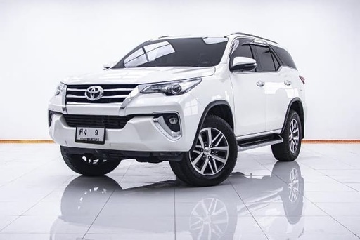 2019 TOYOTA Fortuner
