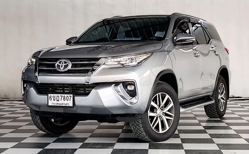 2019 TOYOTA Fortuner