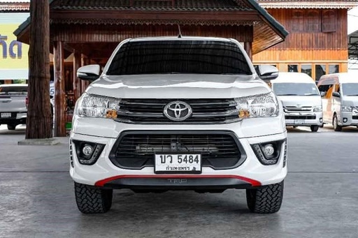 2017 TOYOTA Hilux