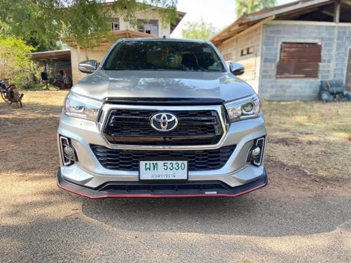 2019 TOYOTA Hilux