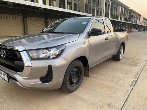 2021 TOYOTA Hilux