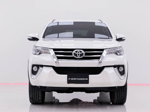 2017 TOYOTA Fortuner