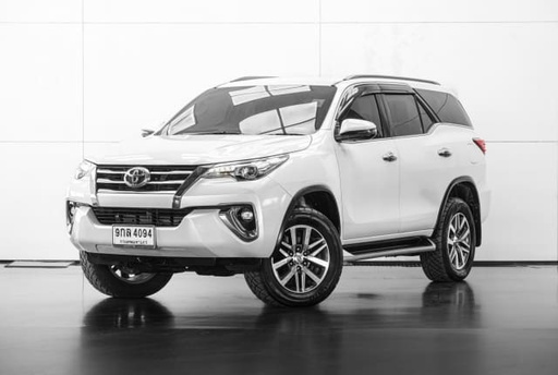2020 TOYOTA Fortuner