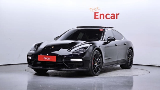 2018 Porsche Panamera