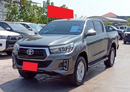 2019 TOYOTA Hilux