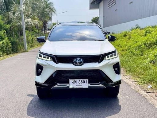 2023 TOYOTA Fortuner