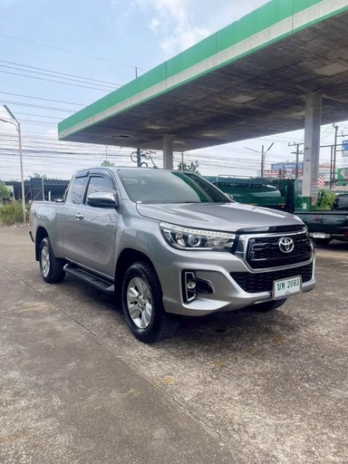 2018 TOYOTA Hilux
