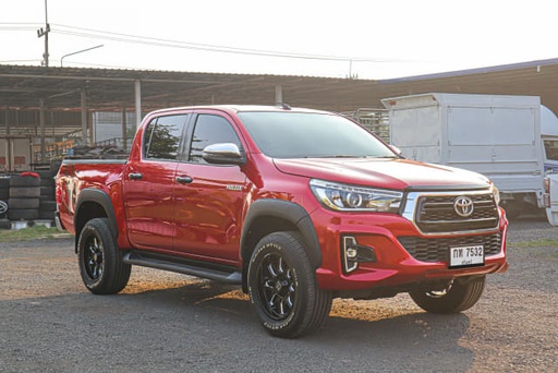 2018 TOYOTA Hilux