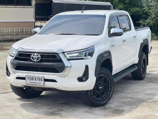 2020 TOYOTA Hilux