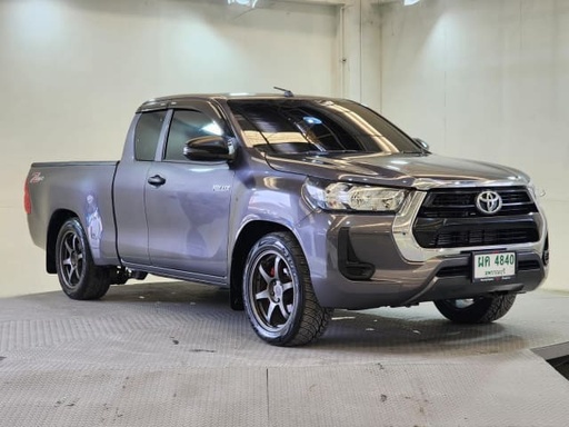 2023 TOYOTA Hilux
