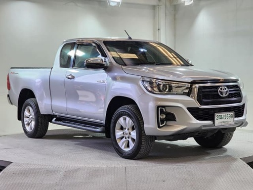 2018 TOYOTA Hilux
