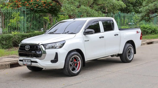2022 TOYOTA Hilux