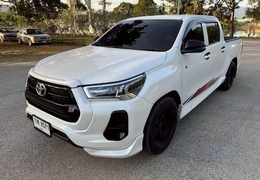2022 TOYOTA Hilux
