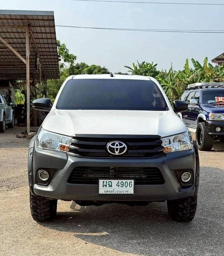 2019 TOYOTA Hilux
