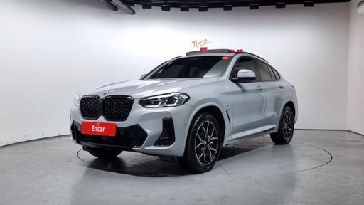 2023 BMW X4