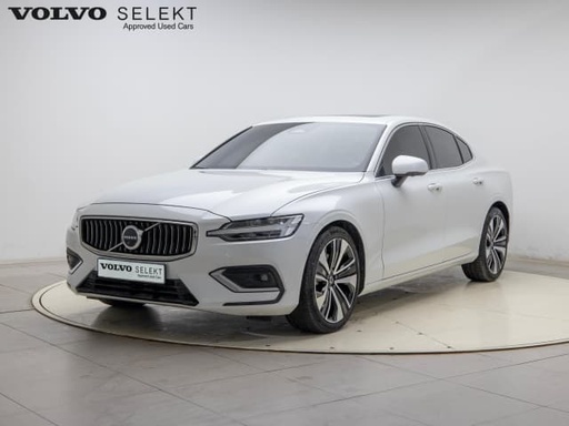 2023 VOLVO S60