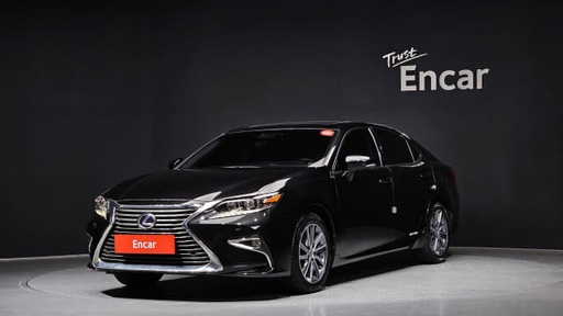 2018 LEXUS ES