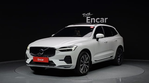 2025 VOLVO XC60
