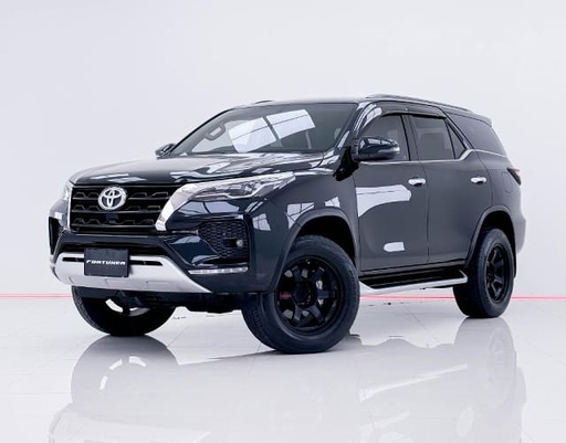 2021 TOYOTA Fortuner